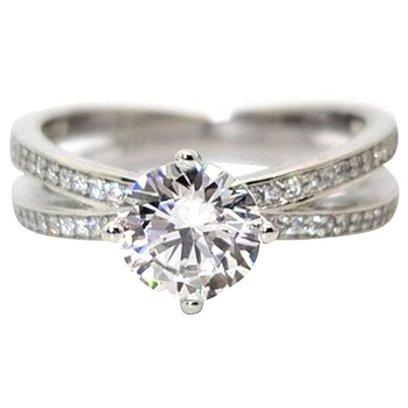 Round Brilliant Cut Diamond Simulant Platinum Plated ss Unity Ring - Picture 1 of 6